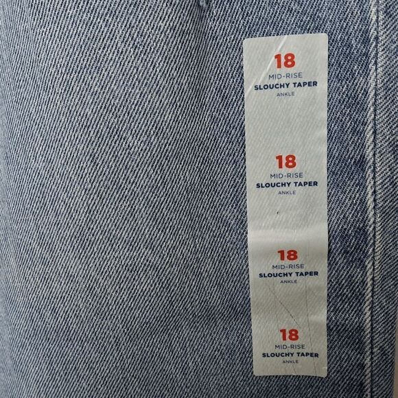 Old Navy Mid-Rise Button-Fly Slouchy Taper Non-Stretch Ankle Jeans size 18 - Picture 10 of 13
